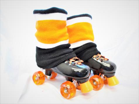 Ventro Pro QUAD ROLLER SKATE WITH ORANGE PUFFER SET UP